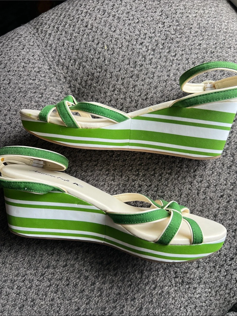 American Eagle Outfitters Green and White Knotted Ankle-Strap Sandals Sz 8.5